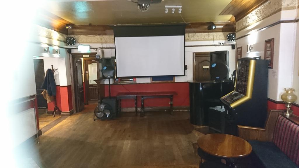 The King'S Head Hotel Keighley Extérieur photo
