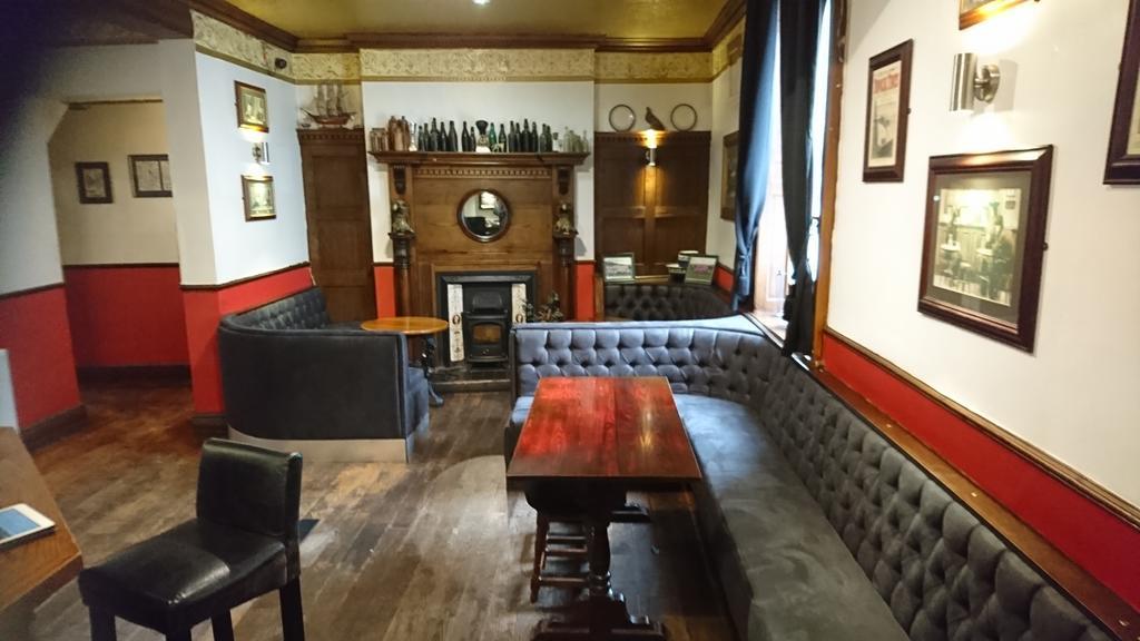The King'S Head Hotel Keighley Extérieur photo